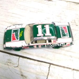 ERTL©2008 Darrell Waltrip 3"L #11Mountain Dew 1981 Buick Regal Diecast Toy Car